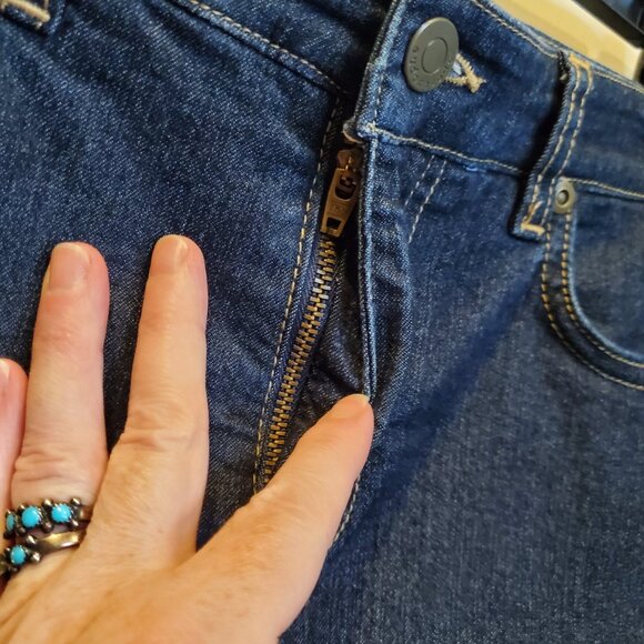 Apostrophe Petite Dark Wash Denim Pencil Skirt - Size 6P - Picture 5 of 8